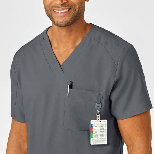 MEN'S V-NECK TOP